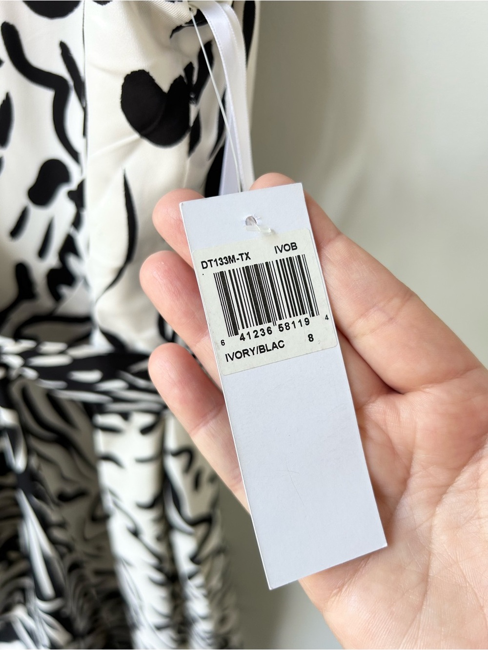 Donna Morgan NWT black and white abstract print wrap midi dress - Picture 6 of 10